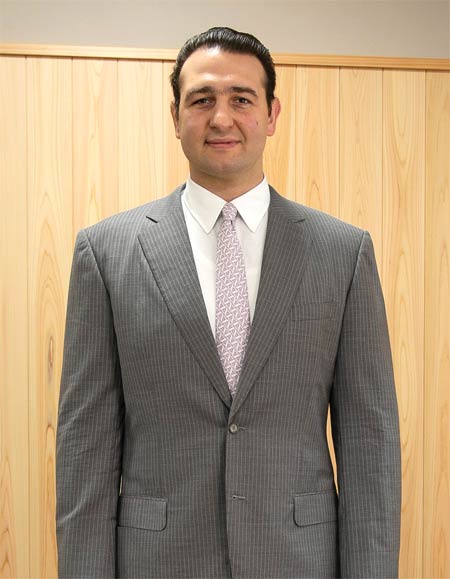 鳴戸 勝紀(なると かつのり)